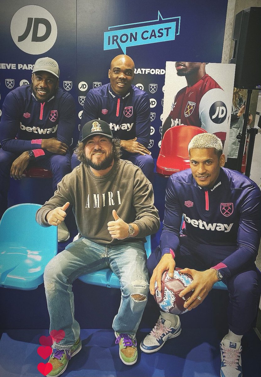 nickyboy1985's tweet photo. Man like Micky yeah ⚒️ @Michailantonio https://t.co/UVnUu3gOwM