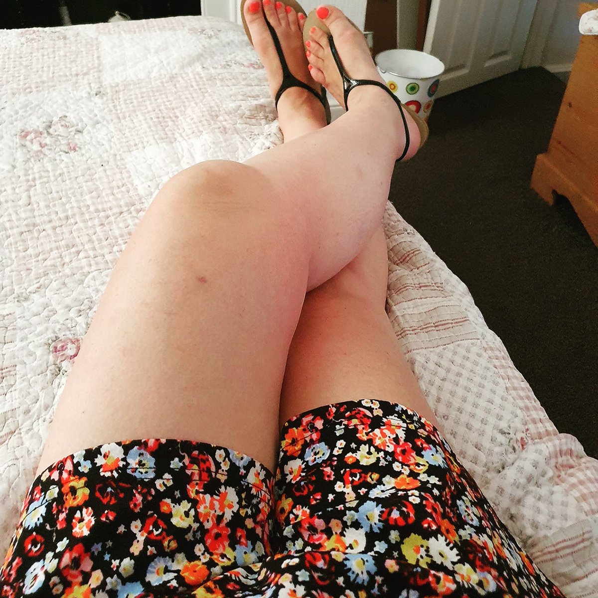 EmJo1076's tweet photo. 5 weeks and counting until hot weather, hot dog legs and chilling out #holiday #sun #France #pyrennes https://t.co/DRfl3wkYoW
