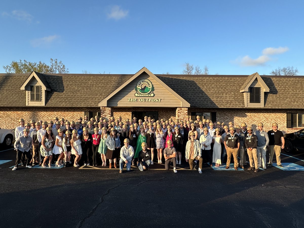 purdue_cm's tweet photo. A round of applause for our talented CMT/DCI Seniors graduating in 2024! 🌟 Your hard work and dedication will surely make a mark in the industry. Congratulations and good luck! #PurdueCMT #BoilerBuilt https://t.co/xiL10tMueK