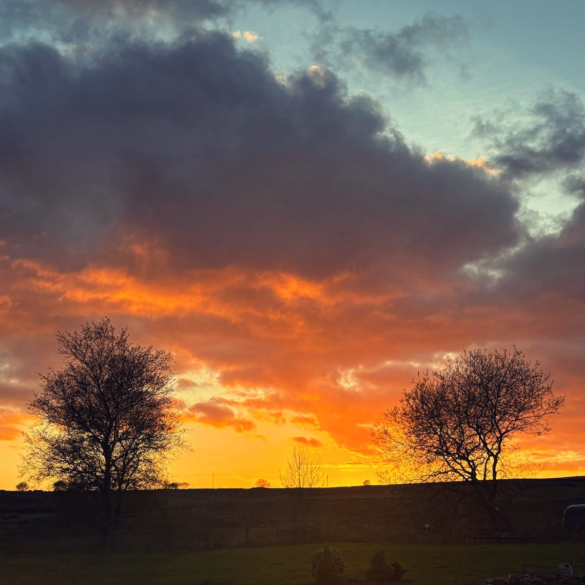 What a view to end the day 😍🙏🏽🌅 #sunset #ramsbottom #bury #rochdale