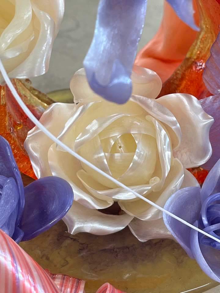 LyceeDetroit's tweet photo. Clap de fin pour cette année avec les élèves de terminale bac pro boulanger-pâtissier avec l'option « sucre d’art ».
De belles expériences inoubliables qui peut-être vont créer des vocations…
Félicitations aux élèves et merci à leur enseignant Arnaud Cordier 
#dsden62 https://t.co/5iEJ2ihlv2