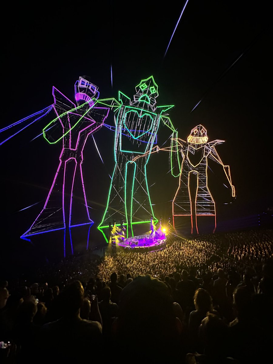 Justin_Shoots's tweet photo. Ghost. This was fucking mind blowing. So fun. N4 🤖🔮@phish @SphereVegas #sphere https://t.co/4SxC0r1gZR