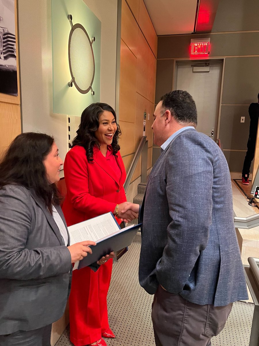 GoodDrugPolicy's tweet photo. 🌁 FDPS CEO Dr. @KevinSabet with San Francisco's Mayor @LondonBreed! 🌁
Collaboration and leadership in action! #FDPS #SanFrancisco #Recovery https://t.co/j5jGtadTgn