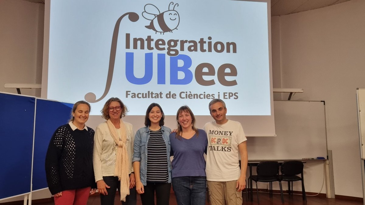 Quin èxit la primera edició del Integration UIBee 🐝🐝 i quin orgull d'alumnat de la @FCienciesUIB i l'@epsuib. Enhorabona Javi, Manel i Marc! Moltes gràcies a l'organització, als concursants i al públic entregat!!