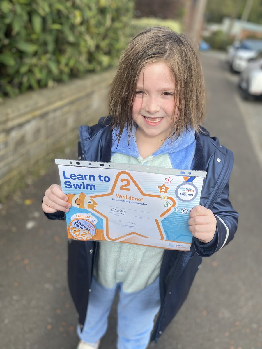 Well done Mabel! 👏👏#swimming #granddaughter #proud #WednesdayFeeling