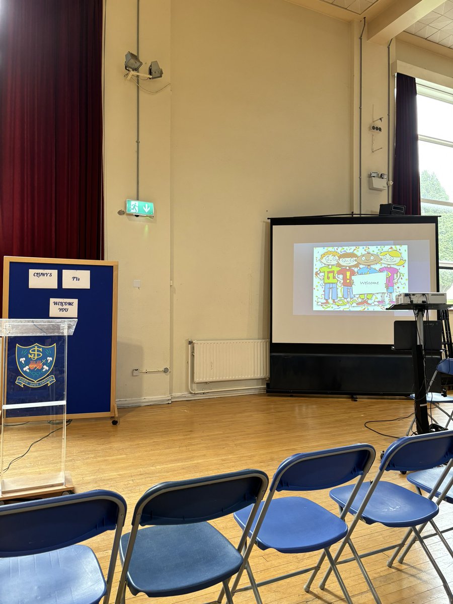 It was lovely to be invited to @StJosephOfCluny Secondary School to the book launch for the children’s book “Miss Whelan’s Old School House”. I really enjoyed speaking with Christine Campbell from @Anyone4Science a great enterprise doing fun and hands-on educational science and…