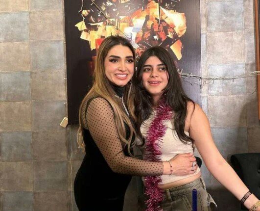 BeirutcomMag's tweet photo. روجينا تحتفل ثانية بعيد ميلاد ابنتها مريم زكي على طريقتها الخاصة
https://t.co/nNRwMEDLHt
via @BeirutcomMag @Rogena #روجينا #بيروتكم #Rogena https://t.co/4sQrNIJpw8