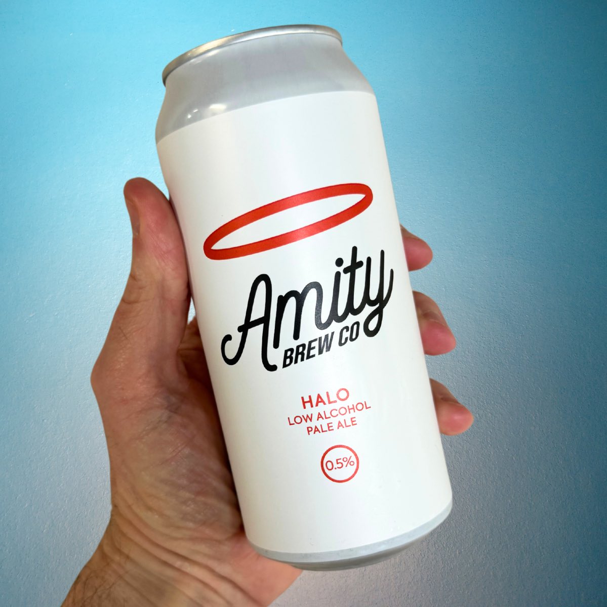 In December, we released our first ever Low Alcohol brew and it went down a storm 👏 So we brewed another batch. Hot on the heels of version one, and still coming in at 0.5% ABV, we think version 2 is tasting even better! amitybrew.co/shop/p/halo-lo…