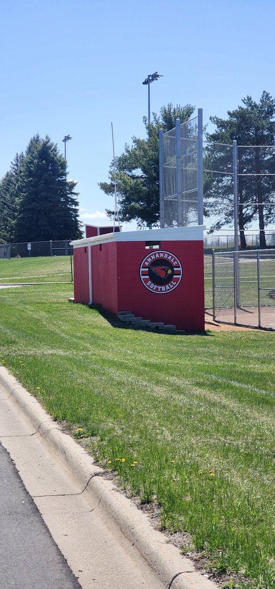 AnnandaleCards's tweet photo. Thank you to our #NestBuilder supporters and Laney Graphics and Apparel for making our new signs for us and Rich Christinsen for helping me install these today! #GoCARDS https://t.co/OMmelpWIOT