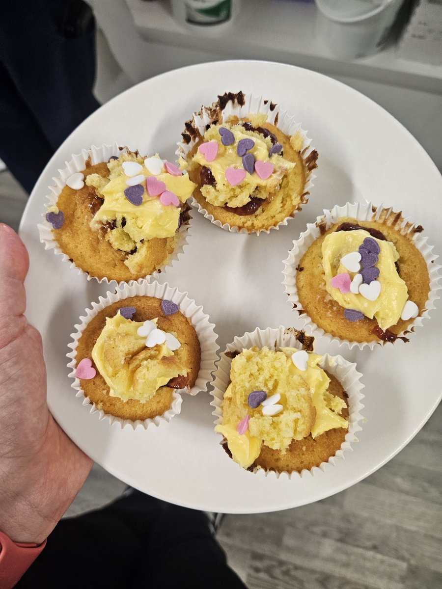 Lovely day on skylark yesterday for gardening and baking! Patients have planted pansy mix, sunflowers and carrot seeds! With some nice cupcakes and a brew afterwards 😊