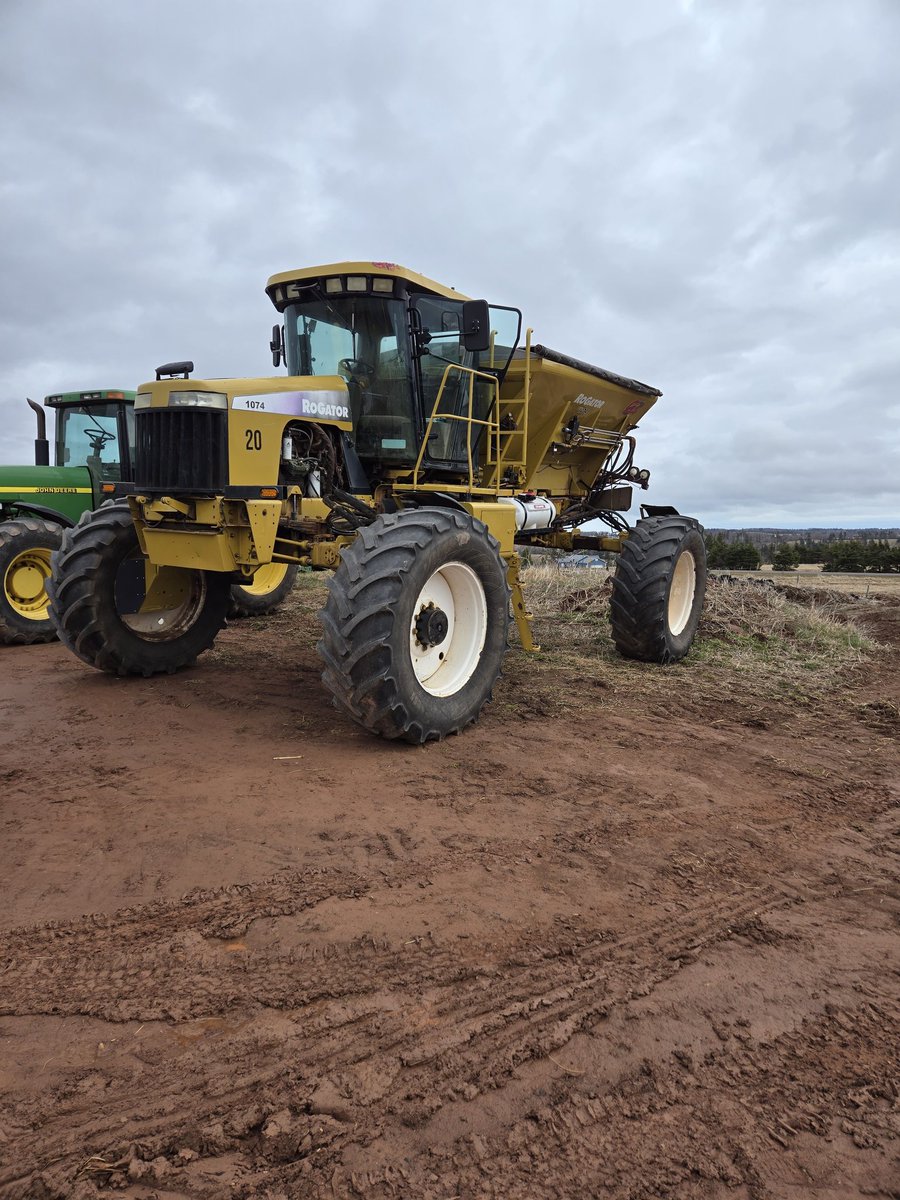 1074C Rogator For sale.  5875 hrs. Floaters and row crop tires.  Viper Pro controller. Greentronics scales. Hydraulic adjust axles. 
Located in P.E.I