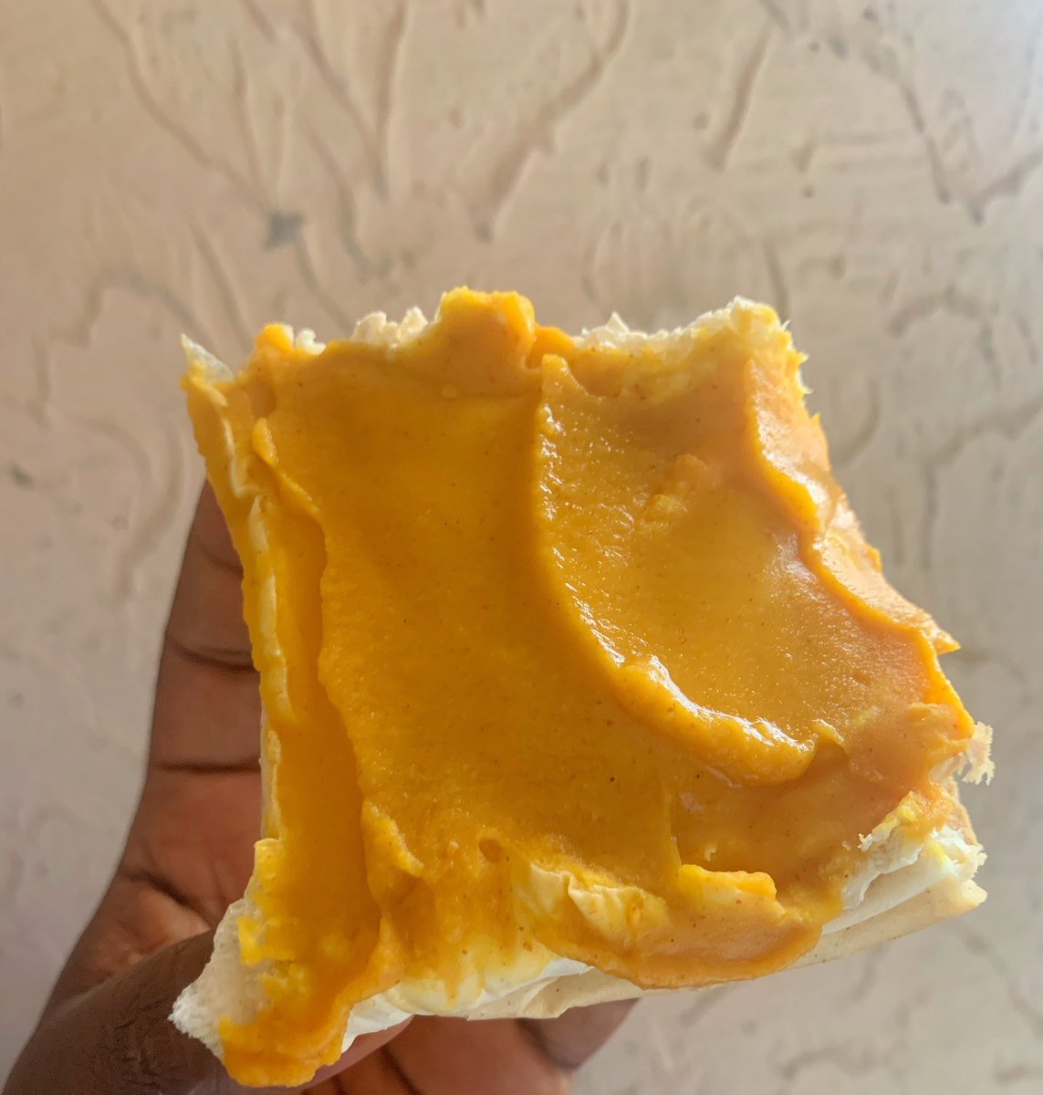 Sisi Olounje tweet media