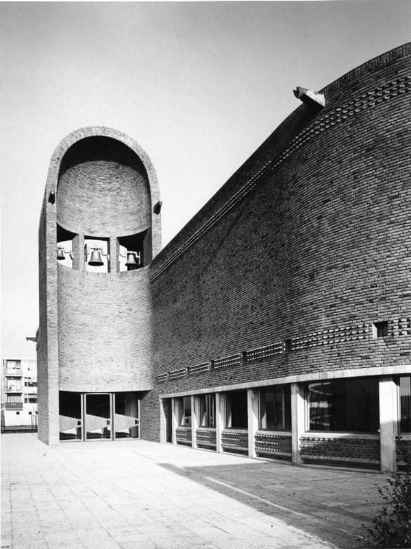 Immanuelkerk in Rotterdam, the Netherlands...1965-68
by Henk #Hupkes...
#architecture #arquitectura