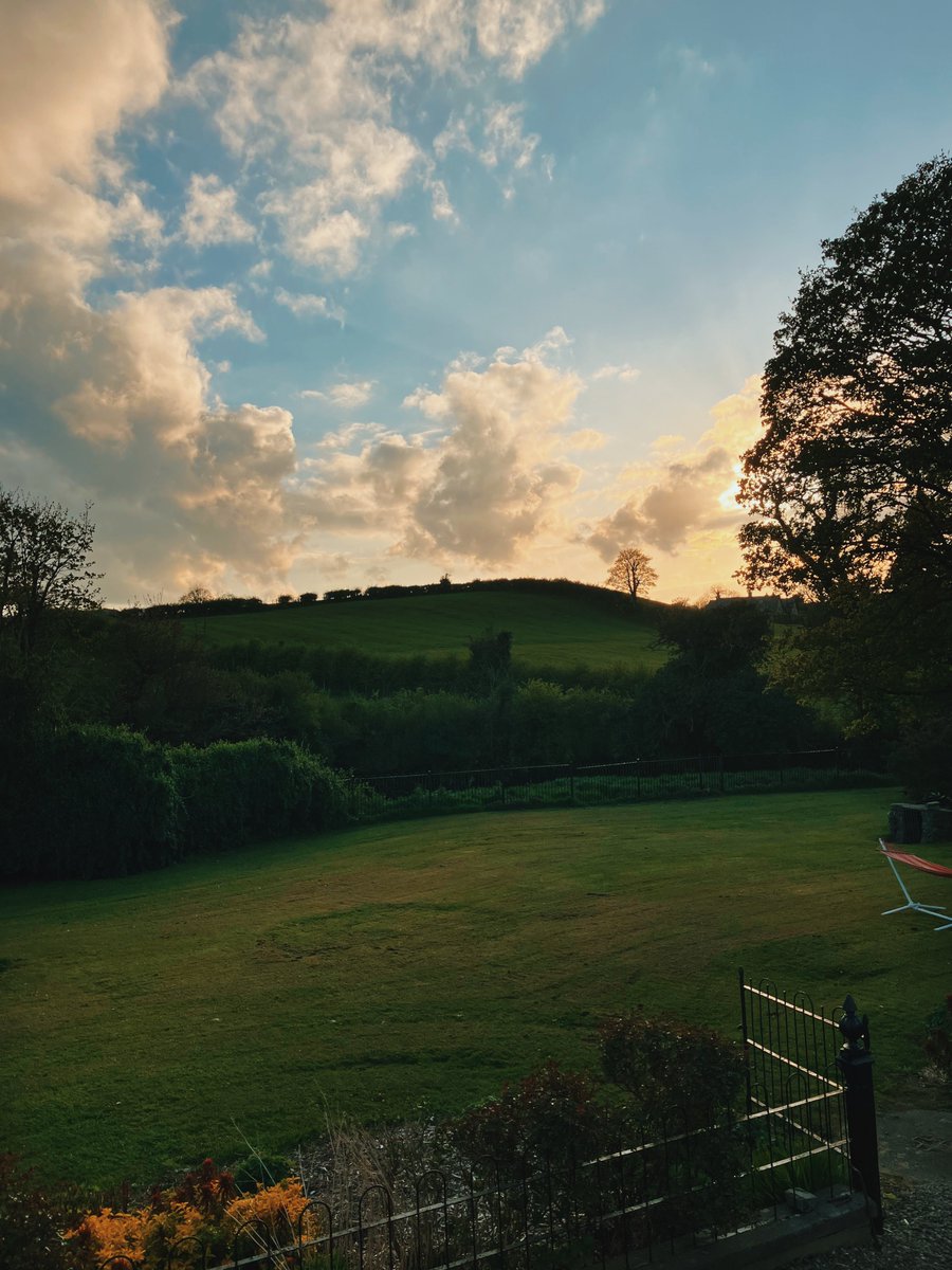 Two days until we get the keys to our new house. I’m looking forward to it immensely, but I will definitely miss these views. This evening’s sunset.