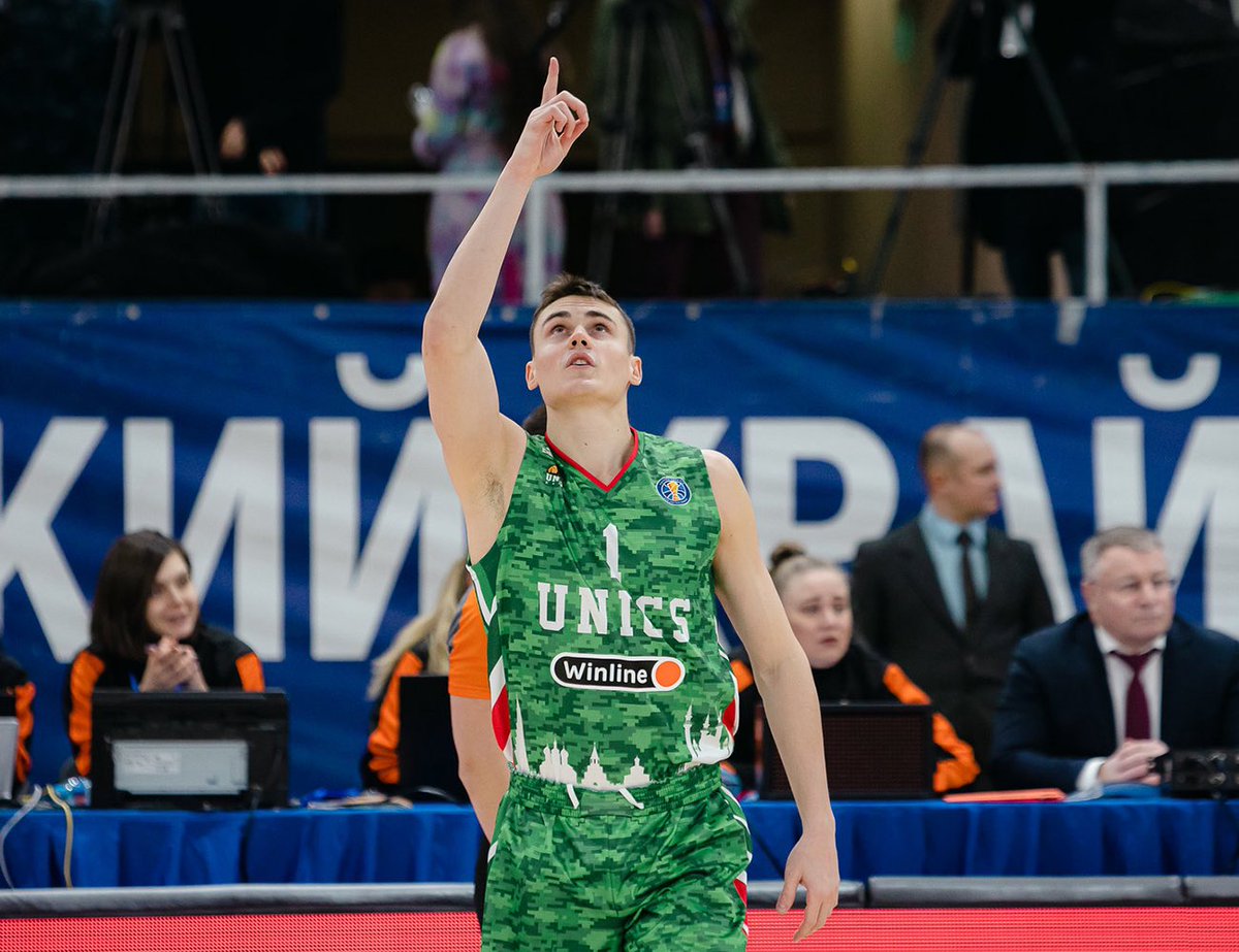 🔵🟡Fenerbahçe Beko, Unics Kazan’ın 26 yaşındaki Makedon şutör guardı Nenad Dimitrijevic’e teklifini iletti.

🤔Oyuncu yaz aylarında EuroLeague ekiplerinden gelecek teklifleri değerlendirecek.

💥Dimitirjevic bu sezon performansı ile Rusya Ligi’nde MVP sıralamasını ön sıralarda
