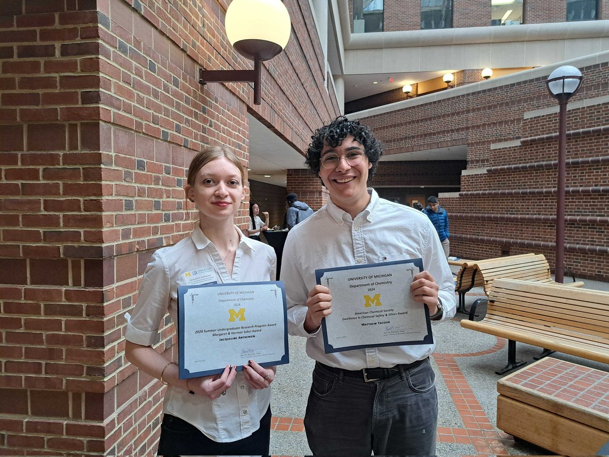 Congratulations to Jacqui (left), Matt (right), and Bella (not pictured) for their awards from the @MichiganChem Department! We are so fortunate to be working with such dedicated and enthusiastic undergraduate researchers. Thanks for being awesome!