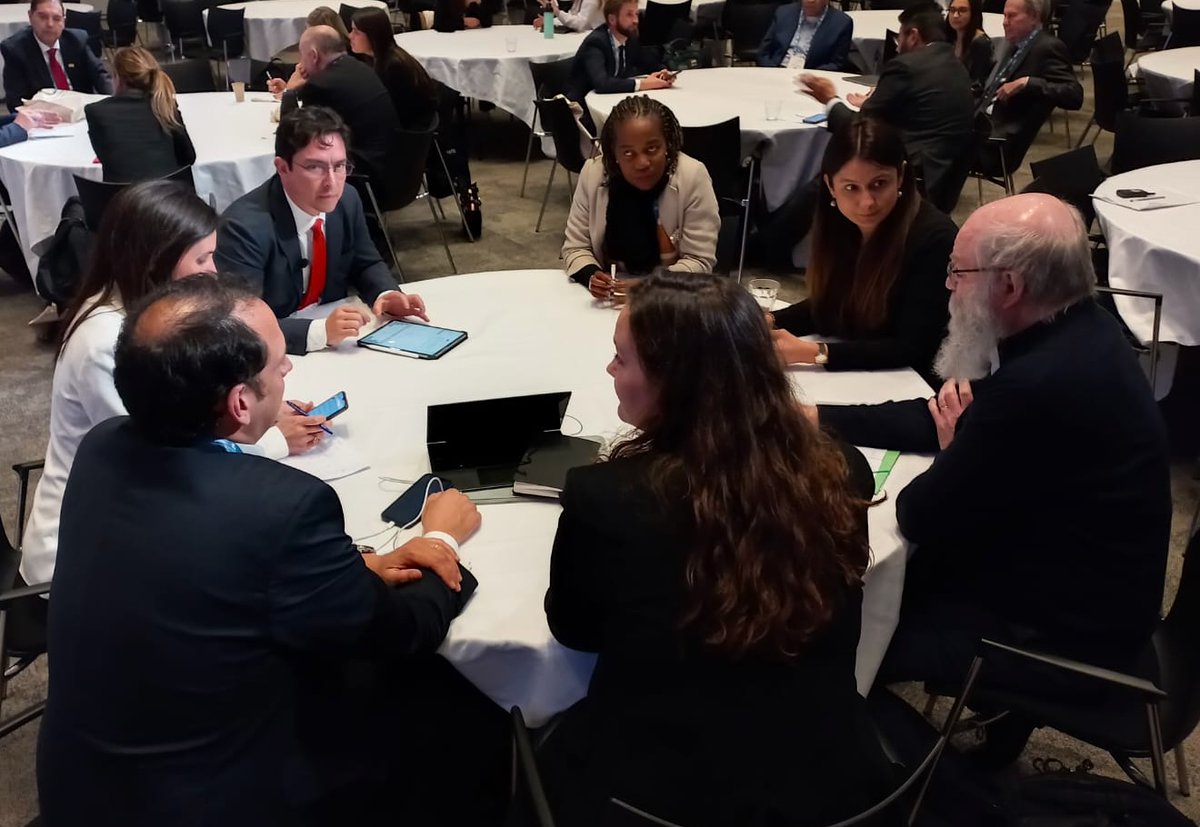 🗣️🙌🏼 #TRANSLEC EN PAÍSES BAJOS: Jorge Vargas, VP de Operaciones, expuso en el World Energy Congress sobre #EnergíasRenovables y su resiliencia ante la #CrisisClimática en 🇨🇱.

El evento es organizado por @WECouncil y reúne a ejecutivos, expertos y autoridades de todo el mundo.