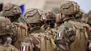 5000 soldats 🇫🇷vont s’installer en région parisienne pour sécuriser #Paris2024 

Les #Jeux_Olympiques revenus au temps de la 2nde guerre mondiale avec ce qu’on laisse traîner sur le territoire.