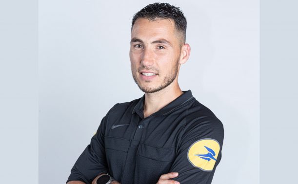 Pierrochtow's tweet photo. C’est le pire arbitre de l’hexagone !! 🤬🤬 https://t.co/eRaE1CWXAZ
