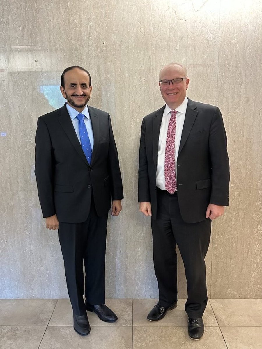 #USEnvoyYemen Lenderking met with U/S Al Harthy during the U.S.-Oman Strategic Dialogue in Washington to discuss joint efforts to secure de-escalation in the Red Sea and advance the peace process.