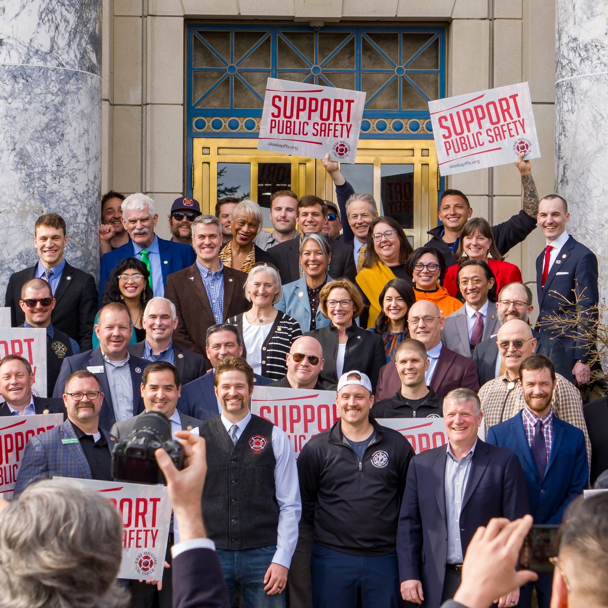 SenWielechowski's tweet photo. Yesterday union members representing firefighters, police officers, and law enforcement officers advocated for the House to hear our defined benefit plan. This bill will save the state money. It’s important to keep the moment moving on SB 88, the defined benefits bill. https://t.co/B96cLp1jAD