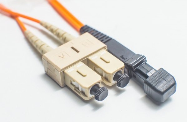 🟠 OM2 MTRJ SC Duplex Fiber Patch Cable ⚫️

#telecom #datacenter #cabling #structuredcabling #datacabling #networkengineer #networkcabling #cables #fibercables #fiberoptic #fibernetwork #IT #fibersplicing #fiberopticcable