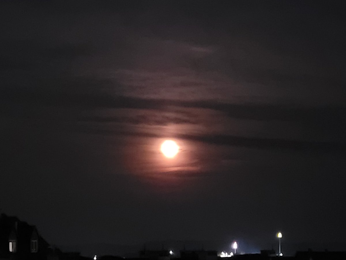 sondej_marek's tweet photo. #MoonNow https://t.co/XiRjECZSex