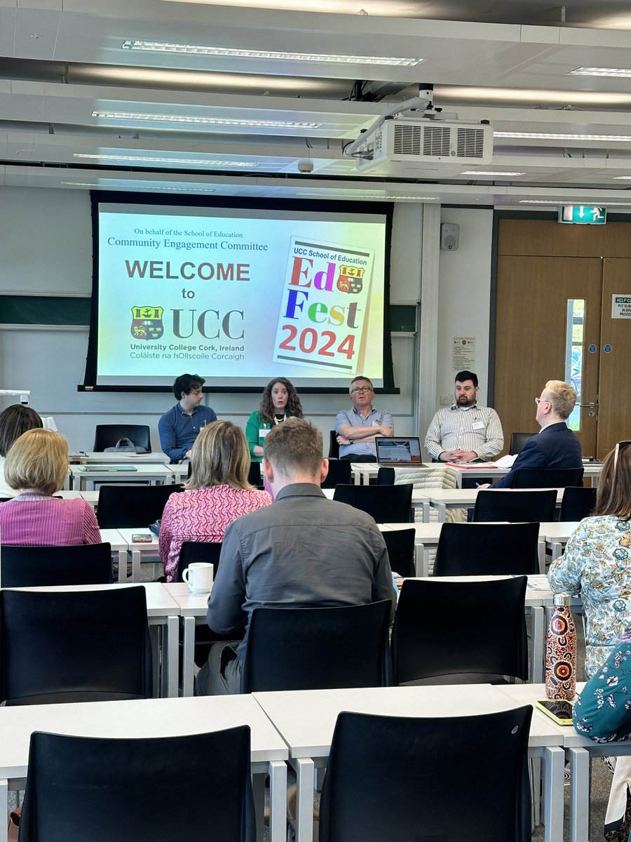 EdFest 2024 concluded with a rich Q&A session. A huge thank you to our four speakers for their outstanding contributions and to the Community Engagement Committee for their organisation of #EdFest24 👏 @ShellyN_EDU @OideTechinEd @aiteachingguru @IrishSciTeach @gcmhuireag