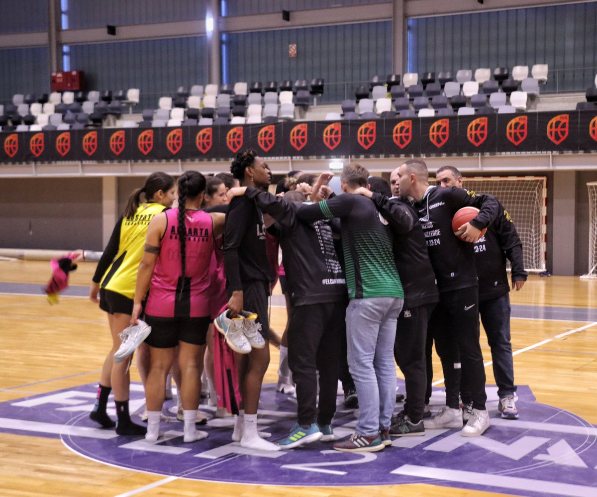 Lista de spoilers actualizada 🤭

✅ Sesión de tiro en Utebo completada 

🩵 Nueva equipación, ¿qué os parece? 

💪🏾 Mañana a las 16:00, primer partido vs <a href="/cdunibasket/">Unibasket Logroño</a>

#ElCaminoDeUnSueño 
📸 <a href="/unaisleep/">Unai Sleep</a>