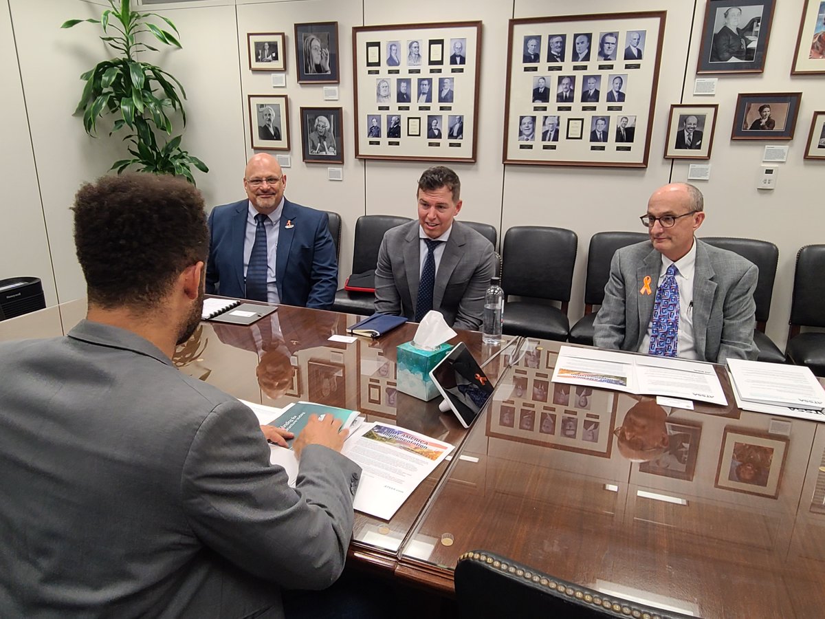 As we wrap up nearly 100 #ATSSAFlyIn meetings today on Capitol Hill, the office of @SenSherrodBrown met with #ATSSA members from Ohio to discuss investing in #roadwaysafety #infrustructure and improving our nation's roads. #ATSSAFlyIn #SaferRoadsSaveLives @USDOT