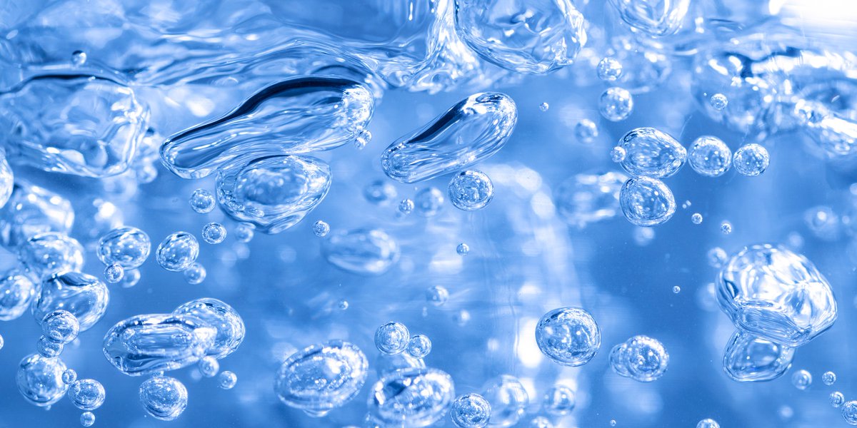 A review in #IFTJournals explores how activated water systems (AWS), such as electrolyzed water, plasma-activated water, and micro–nano bubbles, can help preserve the quality and safety of fresh fruits and vegetables after harvest. Read now: hubs.ly/Q02tQ1SQ0 #IFTSpotlight