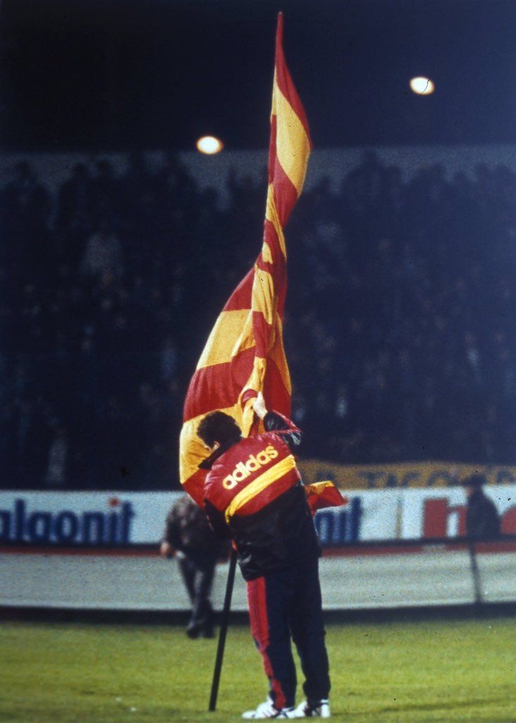 Tarihte Bugün | Ulubatlı Souness - 24.04.1996!

Graeme Souness, şanlı Galatasaray bayrağını, Kadıköy'de sahanın ortasına dikti!

#galatasaray #cimbom #cimbombom #gstb #1996 #90s #ulubatlısouness #souness #graemesouness #kadikoy #istanbul #nostalji #nostalgia #retro #video #reels