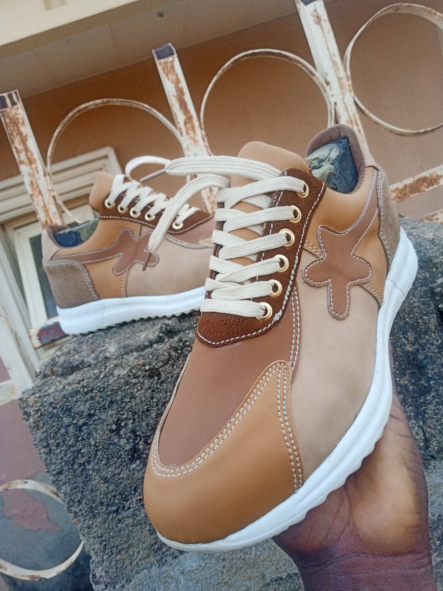 We work on it,
You walk in it.
101%handmade sneakers
Made in kaduna state Nigeria but can be delivered to anywhere around the 🌎
Whatsapp 08064171805 to place order
Remember, God wants us to be too lit 🔥
#BuyNaija
#Buyhandmade
#onana #justiceformaryam #opay