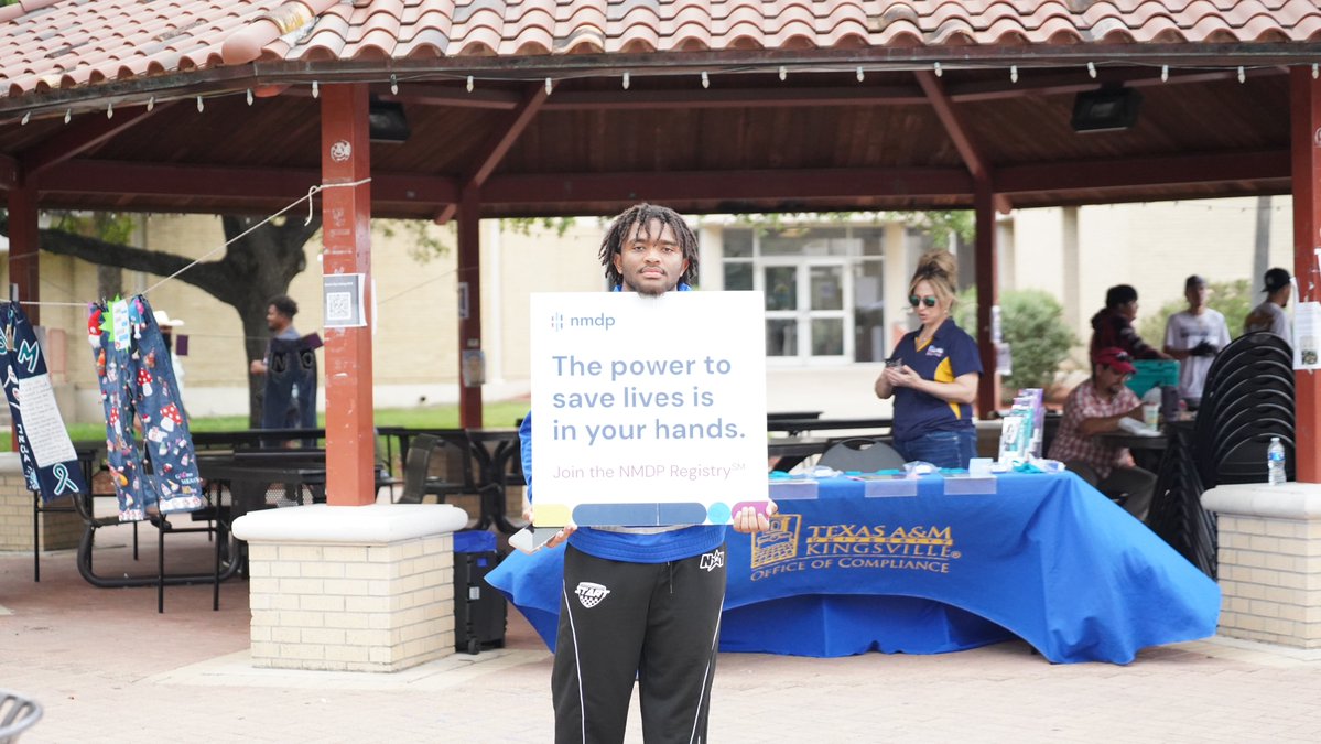 The power to save lives is in YOUR hands! Javelinas out today getting individuals signed up to BE THE MATCH! bethematch.org/support-the-ca… #DontFlinch #SeizeTheState🐗🌴