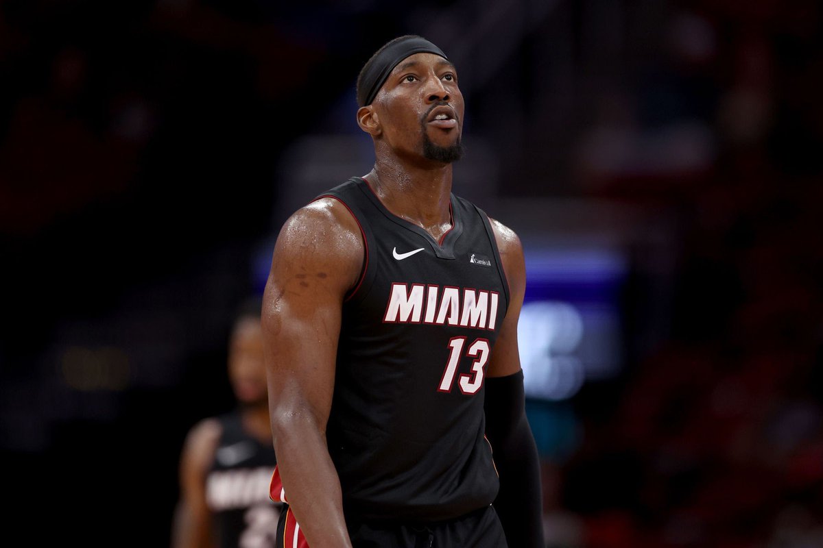 ThePropAnt's tweet image. 4/24 NBA Card 🏀

1u - B.Adebayo o22.5 PA 
1u - Shai u31.5 Pts &amp;amp; 3+ A
1u - J. Holiday o10.5 Pts 

❤️ LEAVE A LIKE IF TAILING ⬇️

#GamblingX #GamblingTwitter #NBA