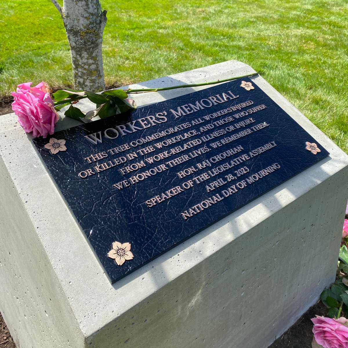 The #BCLeg Canadian flag is at half-mast today to mark the National #DayOfMourning for workers who died, were injured, or became ill from their job. Last year, we unveiled the Workers’ Memorial in the Garden of Honour. We remember them. #BCpoli