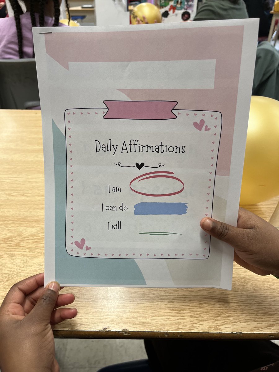 TDSB_Waterfront's tweet photo. Thank you Vanessa from Wellness &amp; Recreation at U of T for visiting our Girls Empowerment Club today. You boosted the confidence of our students with the daily affirmations and positive statements you presented. ⁦@tdsb⁩ ⁦@TDSB_MHWB⁩ ⁦@AlexisDawsonTO⁩ https://t.co/Sg1T4gMZ89