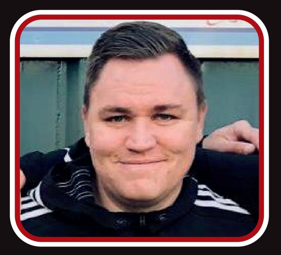 Club officials are pleased to announce that Chris Jones is the new manager of the club. Welcome Chris 🔴⚫️ More ⬇️ porthmadogfc.com/newyddion.htm