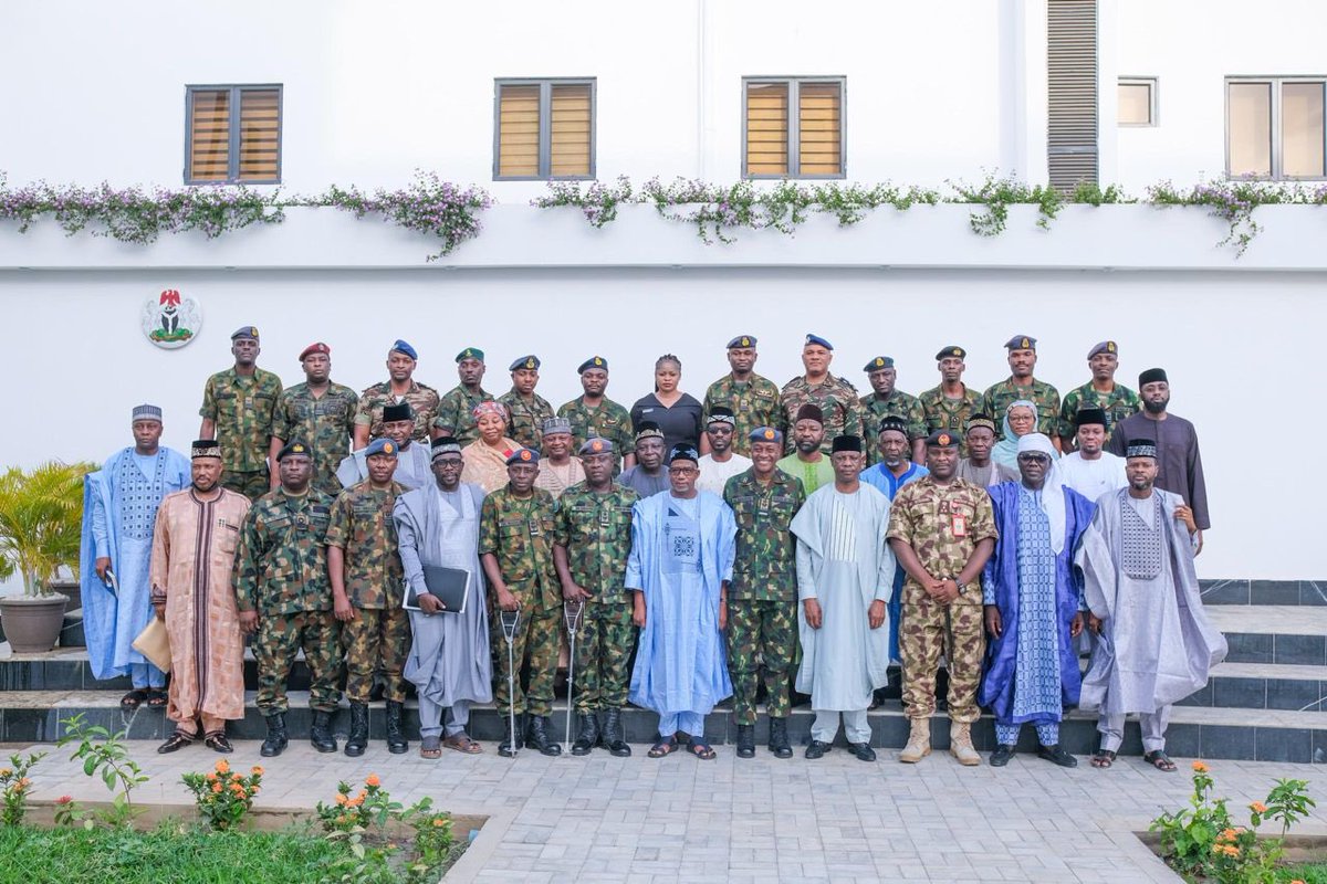 Earlier today, I reiterated my commitment to collaborating with the Nigerian Air Force and other security agencies to enhance our state’s security framework and deliver the dividends of democracy to our people. Also emphasized my administration's focus on boosting our economy…