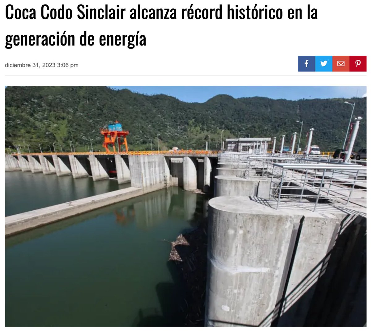 ¿Cómo era Ecuador?

Antes de 2009 Había apagones
La élite no quería resolverlo
Nos vendía energía con sus barcazas

Viene un man
Resuelve el problema
Construye hidroeléctricas
Luz hasta para vender a Colombia

¿Y que hicieron los dueños de las barcazas?

Metieron preso al que