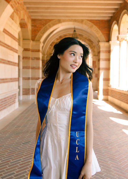 graduated from my dream university last december 💙💛 #GoBruins https://t.co/4wBgbywwOZ<a href="/tag/gobruins"class="tags"><span>#gobruins</span></a>