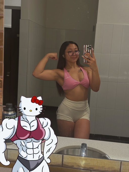 I&rsquo;m an upper body type of girl ngl https://t.co/Fdqau5Oz4t