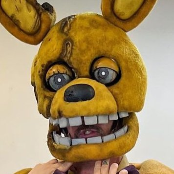 LBNLucca's tweet photo. eu ainda fico em choque com o quão perfeito esse cosplay é
é simplesmente perfeito de todos os angulos

cores, detalhes, os rasgos, as queimaduras, tudo simplesmente impecável https://t.co/bPgg8SQw0D
