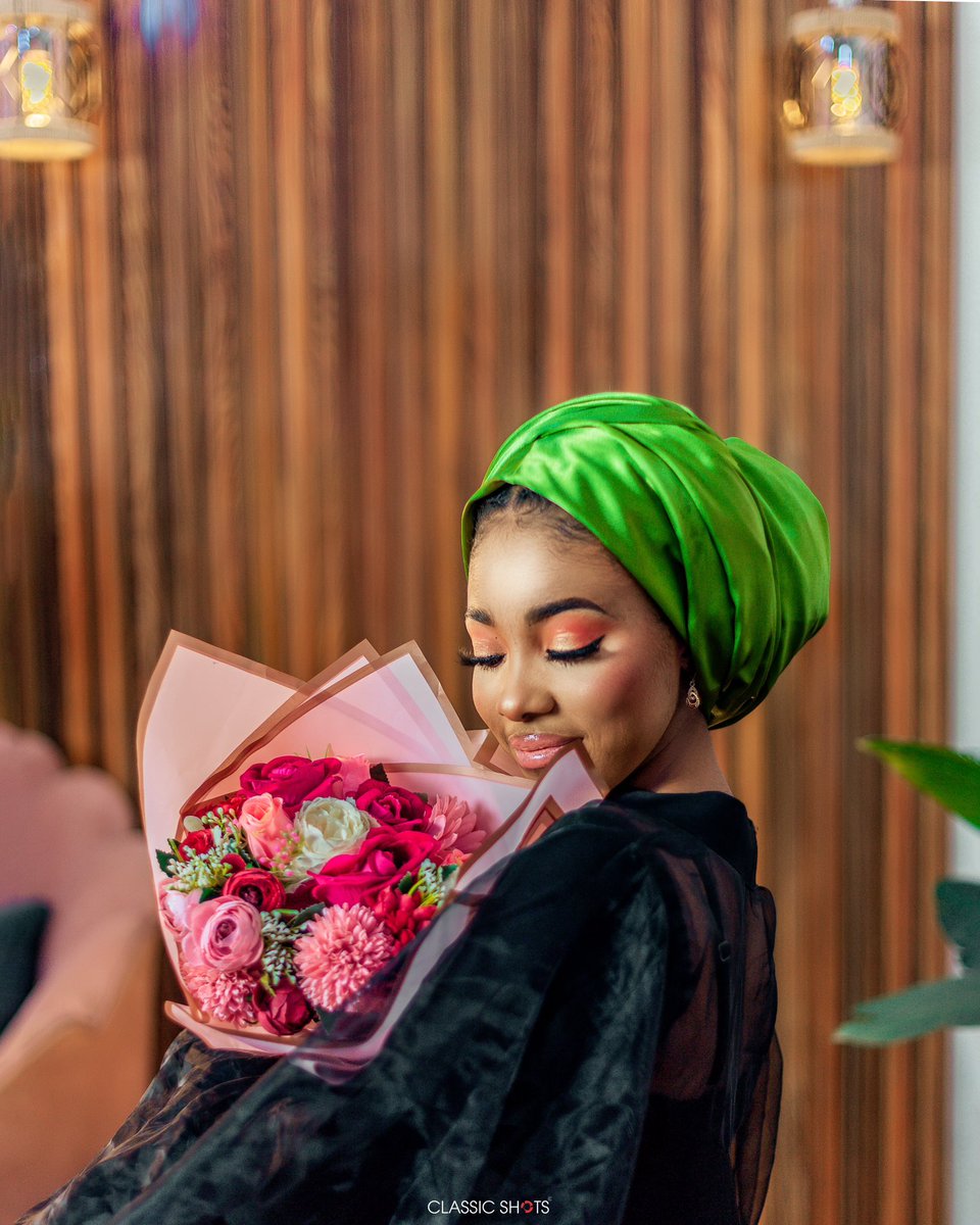 Flower pads 💐 @_AdeyefaPeter @kheenta @imustiey @indoeishat @diddi_uk @Abubakarogaji @BiggieshotIt @lateeldoe @Lovelklima @Waspapping_ @BiggieshotIt @lensking11 @shvkurr_ @Shattajr6 @SkamberMuser @JShifah