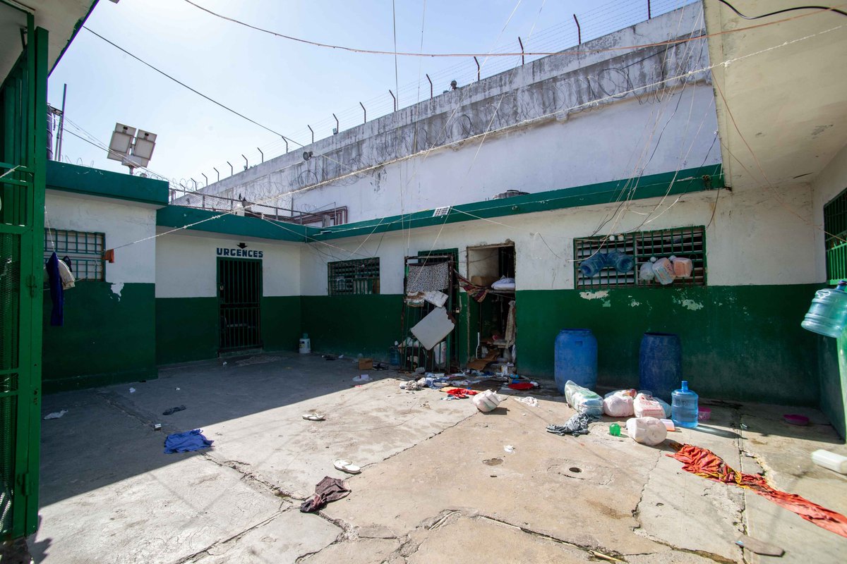 DirOPSPAHO's tweet photo. Deeply concerned about the ongoing crisis in Haiti 🇭🇹 that has shuttered the State University Hospital (HUEH) for nearly two months. This pivotal healthcare facility remains closed, denying essential services to those in dire need. #HealthForAll. https://t.co/t2i05jBWtE