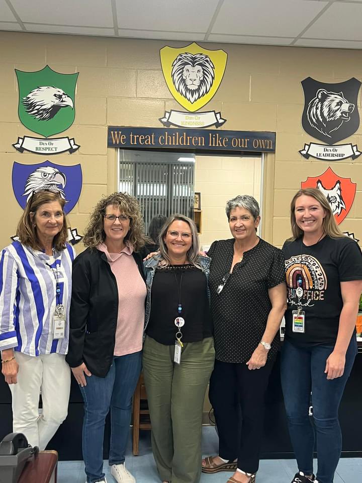 Lutz K-8 (@lutzschool) on Twitter photo Happy Administrative Professional’s Day! What on earth would we do without these incredible women?!
Hope y’all enjoyed a lunch off campus! Thank you for all you do every day, but especially today! 💙<a href="/jphilli12/">Josh Phillips</a> <a href="/aralwood/">Andy Alwood</a> <a href="/LutzK8_AP/">Tiffany Truman</a> Happy Administrative Professional’s Day! What on earth would we do without these incredible women?!
Hope y’all enjoyed a lunch off campus! Thank you for all you do every day, but especially today! 💙<a href="/jphilli12/">Josh Phillips</a> <a href="/aralwood/">Andy Alwood</a> <a href="/LutzK8_AP/">Tiffany Truman</a>