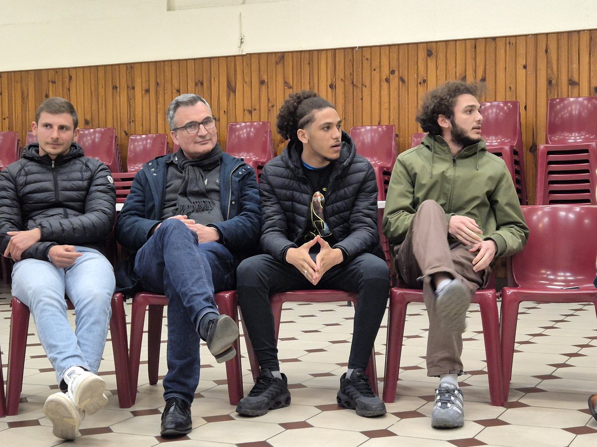 🇪🇺🇫🇷Quel plaisir de pouvoir nous retrouver ce soir à Margny-lès-Compiègne,aux côtés du PR <a href="/MoDem_Oise/">MoDem Oise (60)</a>,Bernard Hellal, et nos forces vives <a href="/HorizonsLeParti/">Horizons</a> <a href="/RenaissanceOise/">Renaissance - Oise</a>,<a href="/UDI_off/">UDI</a> car nous avons @BesoindEurope..
Nous sommes à l'unisson derrière <a href="/ValerieHayer/">Valérie Hayer</a> 💪💪💪