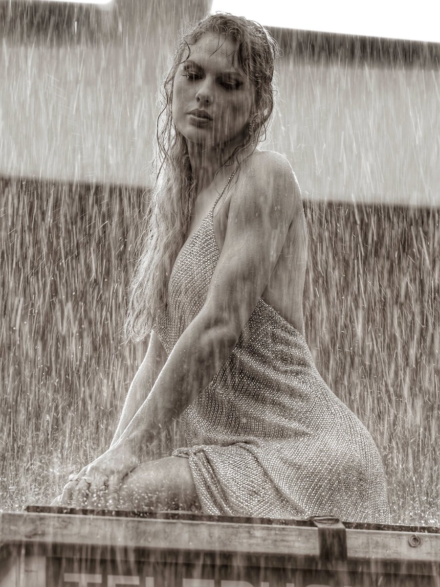 TSTheErasTour's tweet image. 🚨| "The Tortured Poets Department" by Taylor Swift’s becomes the fastest album in HISTORY to surpass 1 BILLION Spotify streams.  #TSTTPD