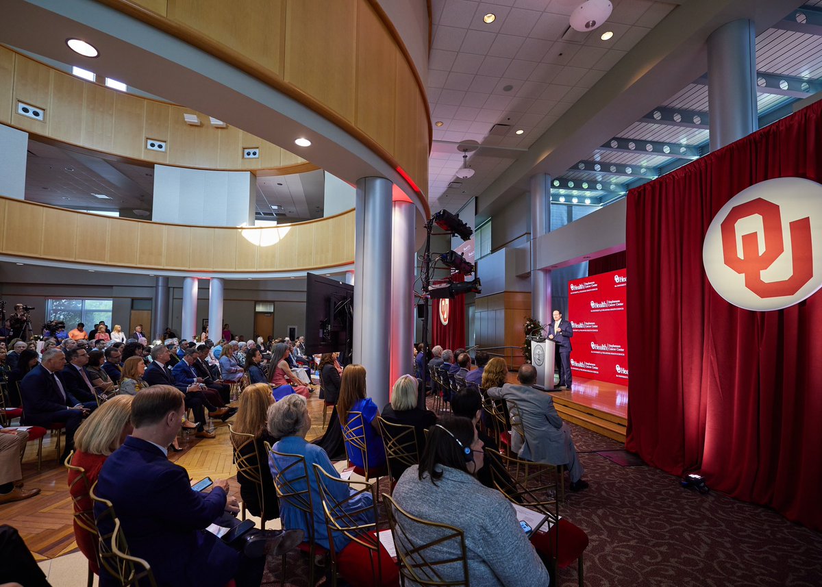 A day we’ll always remember. ❤️

Because of the remarkable generosity from the Stephenson family, the @CherokeeNation, and members of our #OUFamily, the @StephensonCC is positioned to bring more research-driven, life-saving cancer care to Oklahomans for years to come. 

#LeadOnOU