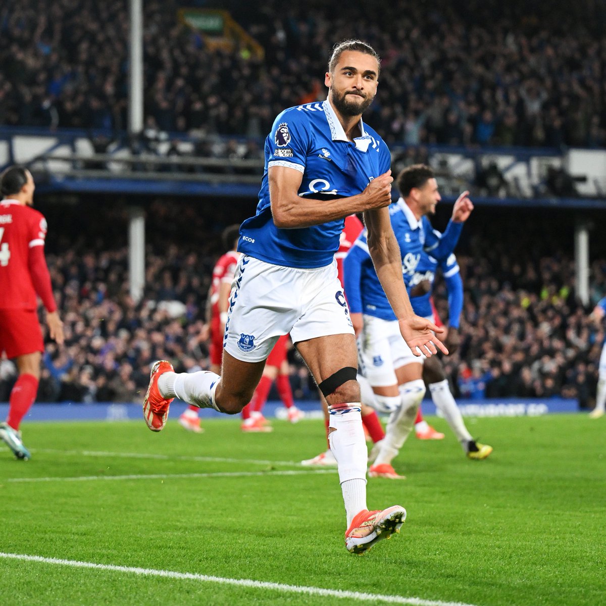 Calvert-Lewin doubles Everton's lead 💥